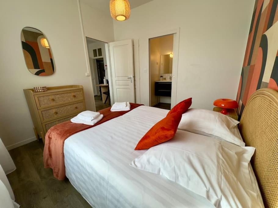 Le Seventies Apartment Saumur Luaran gambar